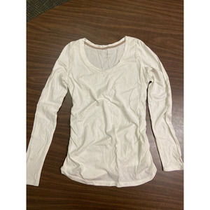 Liz Lange ) Maternity long sleeved white shirt sz: S